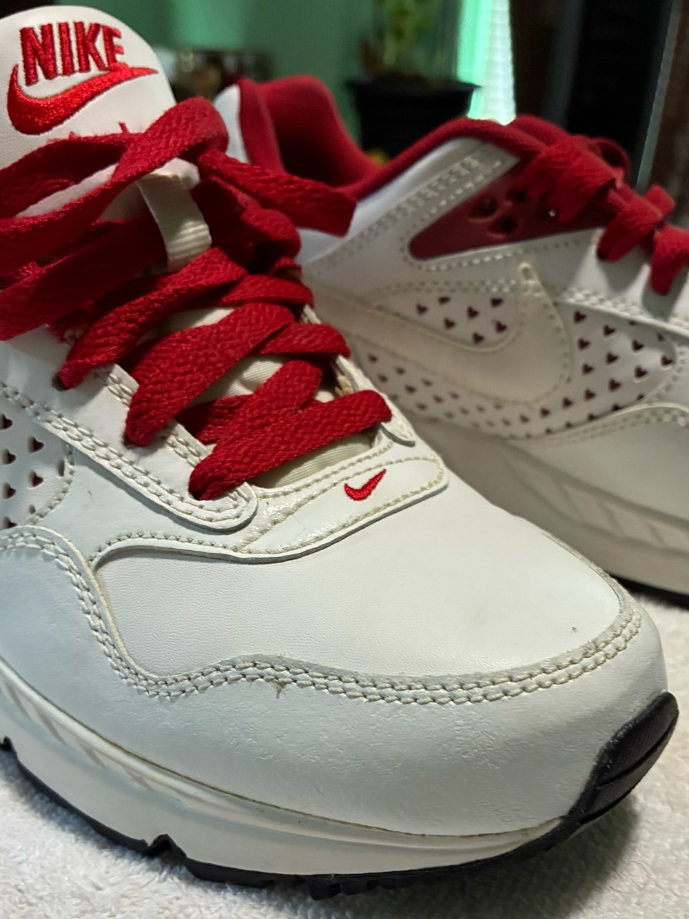 2012 Valentines Limited Edition Women Nike Air Max Correlate Size 6.5